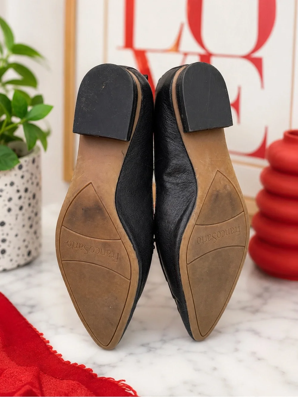 Franco Sarto Black Pointed Leather Flats GUC size 7-1/2